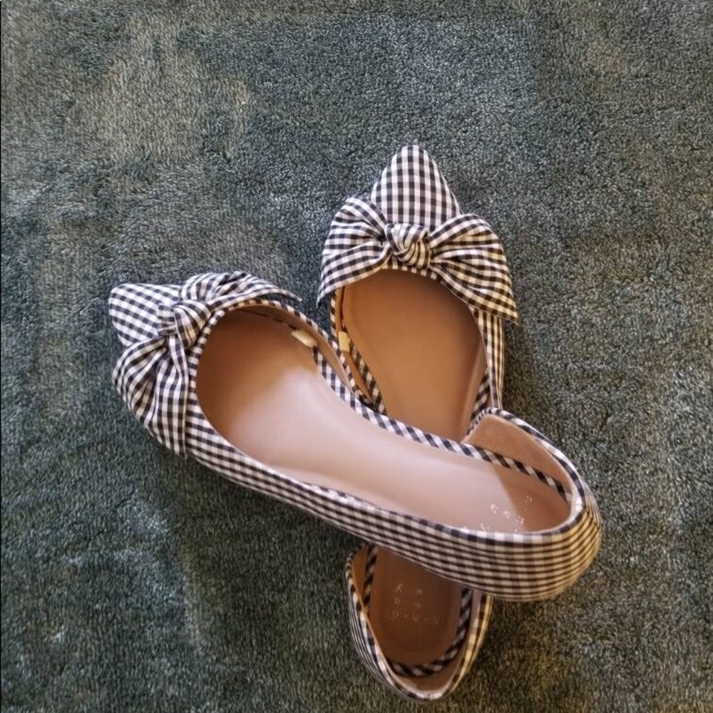 Slip ons